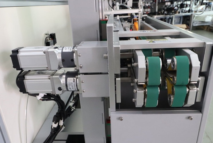 PCB板全自動(dòng)貼標機,PCB板貼標設備,平面貼標機